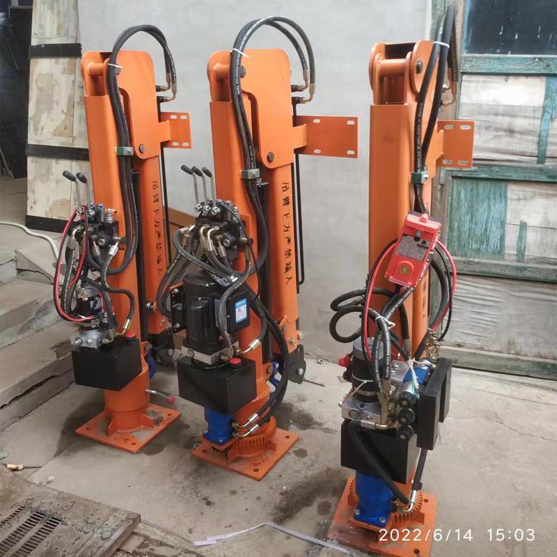 造桥乡重汽蓝牌随车吊 3.2吨 国六动力强 液压驱动 农用自卸起重机